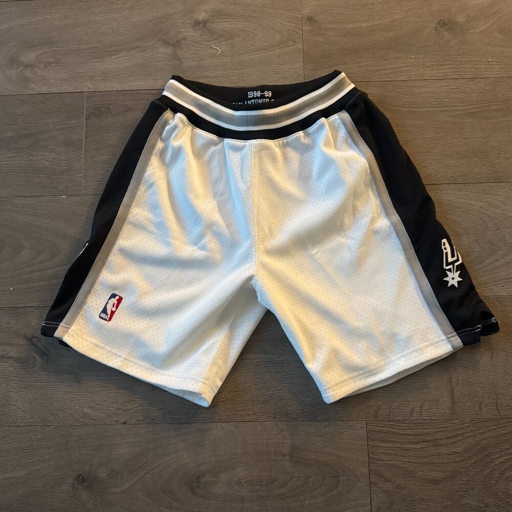 Mitchell & Ness Authentic NBA Shorts - San Antonio Spurs 1998-99
